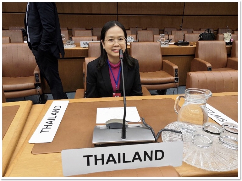 ﻿กรมบังคับคดีเข้าร่วมการประชุมคณะกรรมาธิการกฎหมายการค้าระหว่างประเทศแห่งสหประชาชาติ (UNCITRAL)คณะทำงาน 5 ว่าด้วยกฎหมายล้มละลาย (Working..Group..V : Insolvency..Law) สมัยที่ 56 